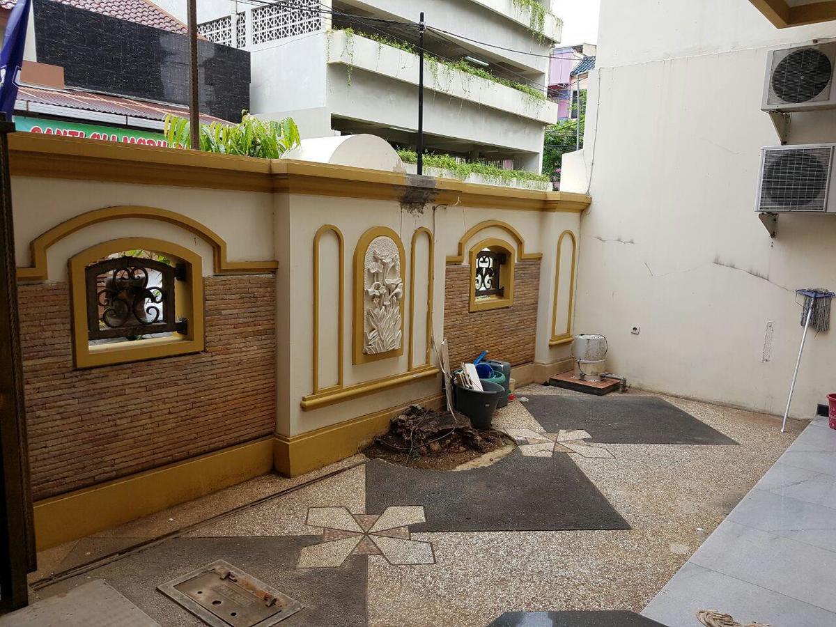 Albergue The Backpacker Semarang Exterior foto