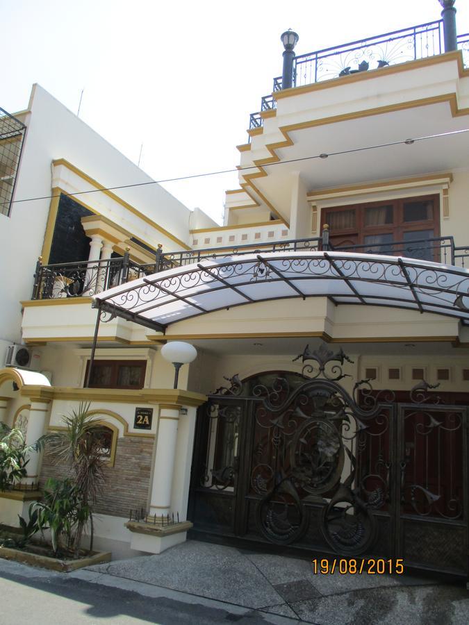 Albergue The Backpacker Semarang Exterior foto
