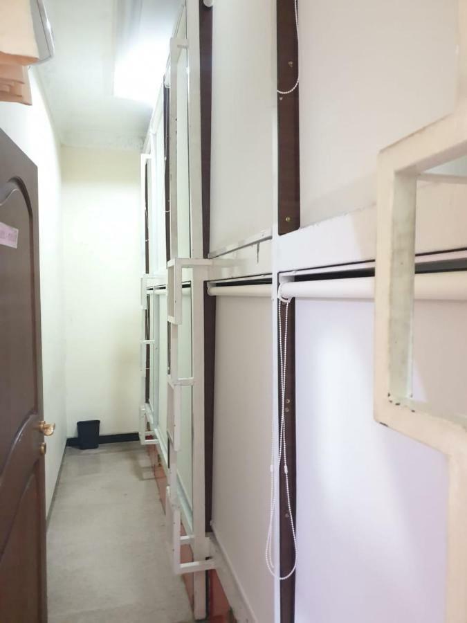 Albergue The Backpacker Semarang Exterior foto
